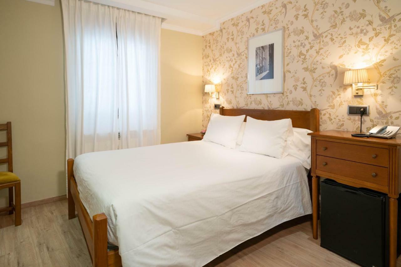 Hotel Arco Navia Buitenkant foto
