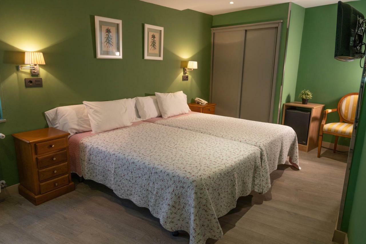 Hotel Arco Navia Buitenkant foto