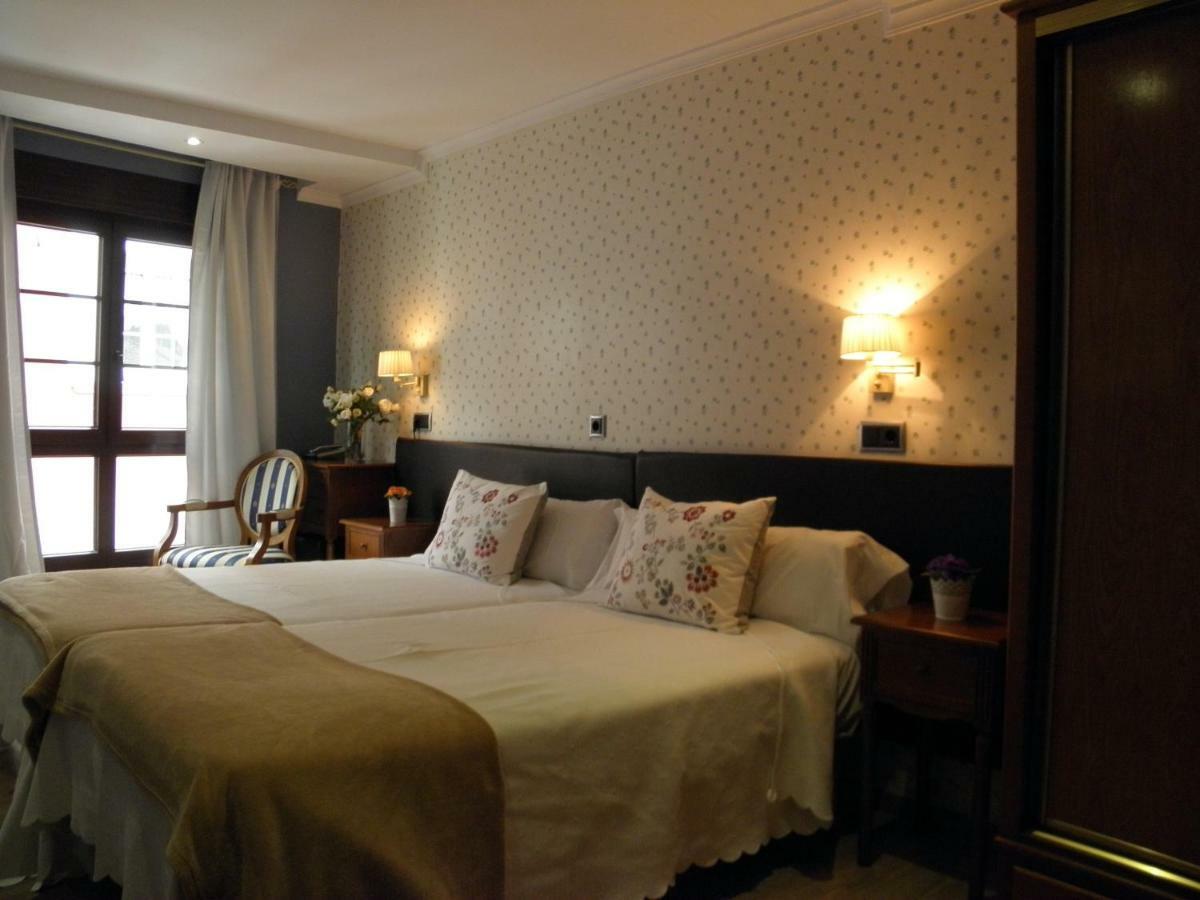 Hotel Arco Navia Buitenkant foto